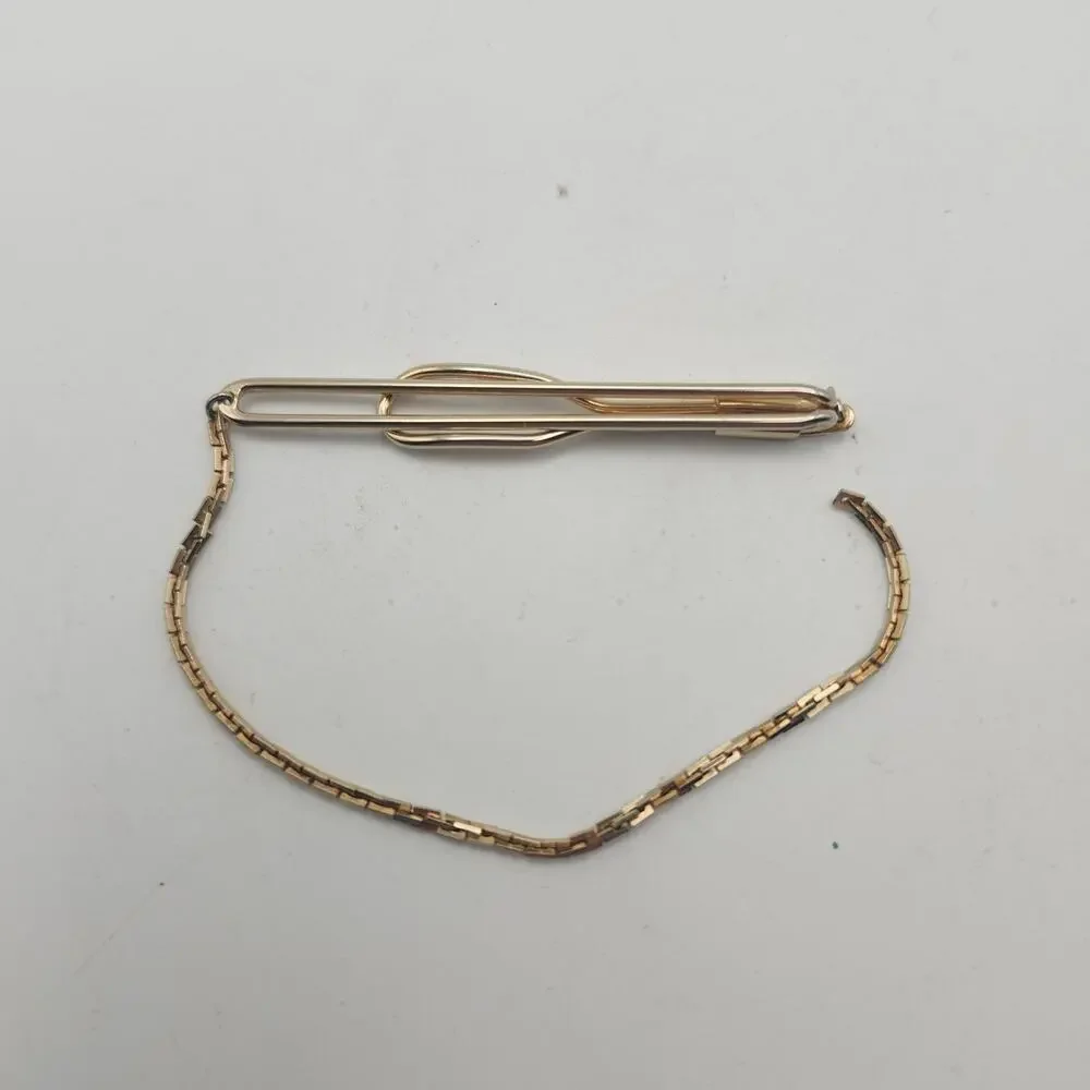 Vintage Swank‎ Tie Bar Clip w Safety Chain Gold Tone Mid Century Mens Accessory